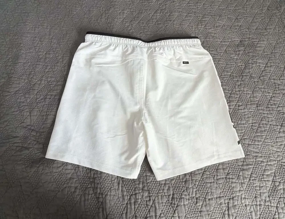 Men’s Large- RVCA Grappler 17” Fight Shorts AVYWS00173 White